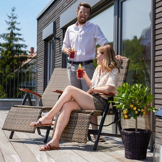 Tectake Tuinstoel - Opklapbaar - Incl Aluminium Frame en Voetsteun - Grijs