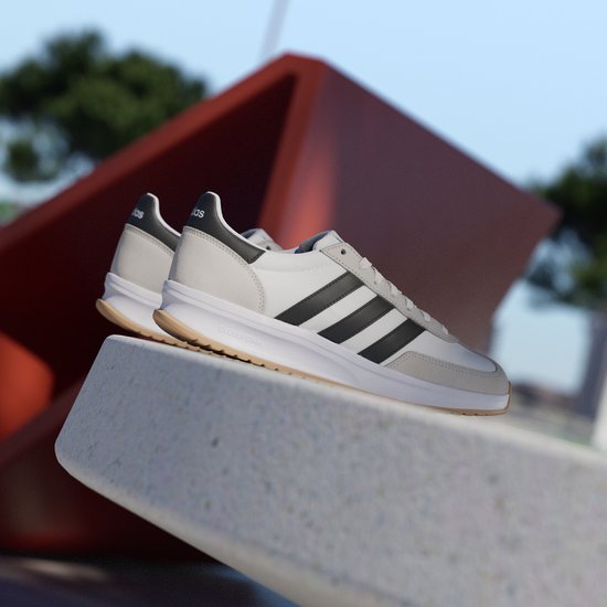 Adidas Sportswear Run 70S 2.0 Schoenen - Unisex - Wit