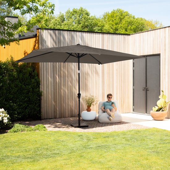 VONROC Premium Parasol Rapallo 200x300cm – Duurzame parasol - Kantelbaar – UV werend doek - Taupe – Incl. beschermhoes