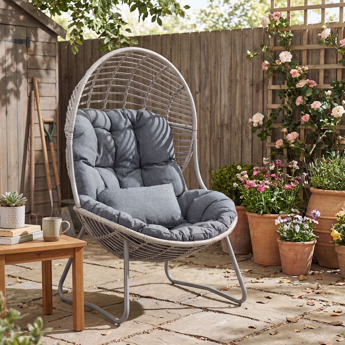 Coast Loungestoel van rattan - ei-vormig ontwerp - afneembare kussens - grijs