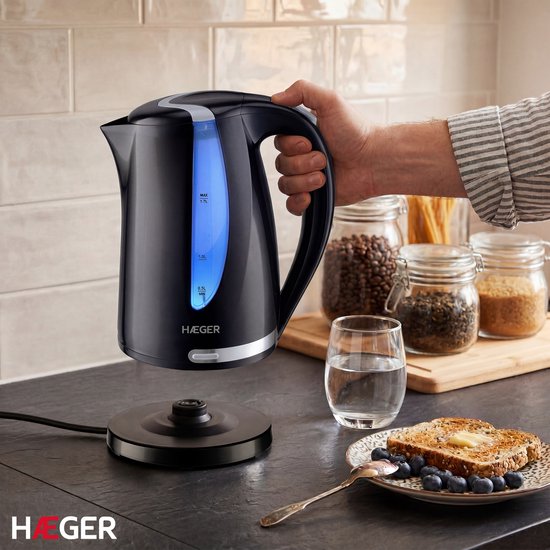 Haeger Blackness Waterkoker - 360° draaibaar - 1.7L - 2200W - Elektrisch - Cool Touch - Zwart