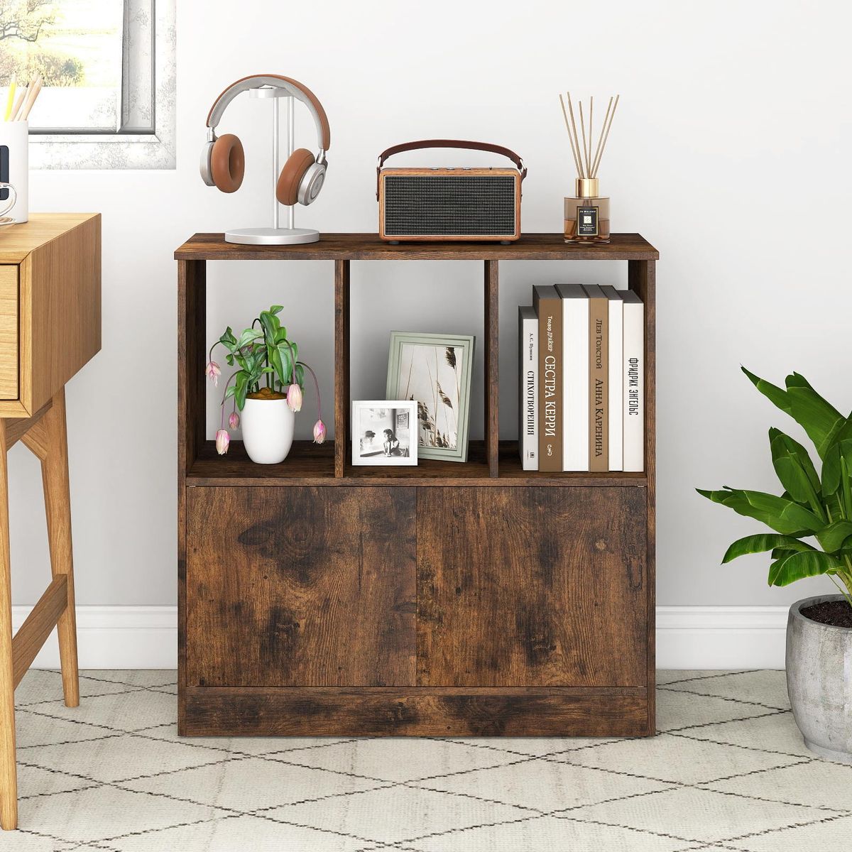 Coast Boekenkast met 3 open vakken en 2 deuren - modern design - bruin - 70 x 30 x 70 cm