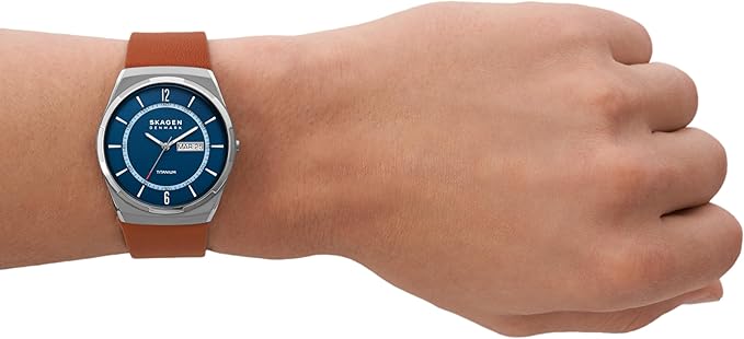 Skagen Melbye Titanium 40 mm - Grijze titanium kast - Blauwe wijzerplaat - Bruine leren band