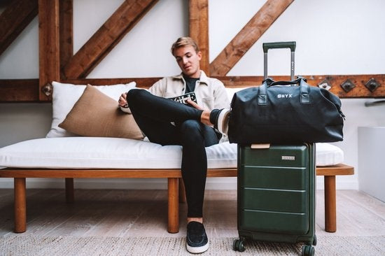 ONYX® Handbagage Koffer 35 L - Spinner wielen - Lichtgewicht Trolley - Dubbel TSA Slot - Handig voorvak - 55 cm - Olive