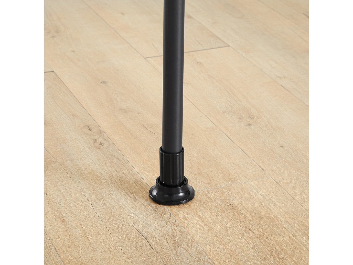 SoBuy Telescopische Vloerhanger – Verstelbare Open Garderobe – Inclusief Stangen en Planken – Zwart