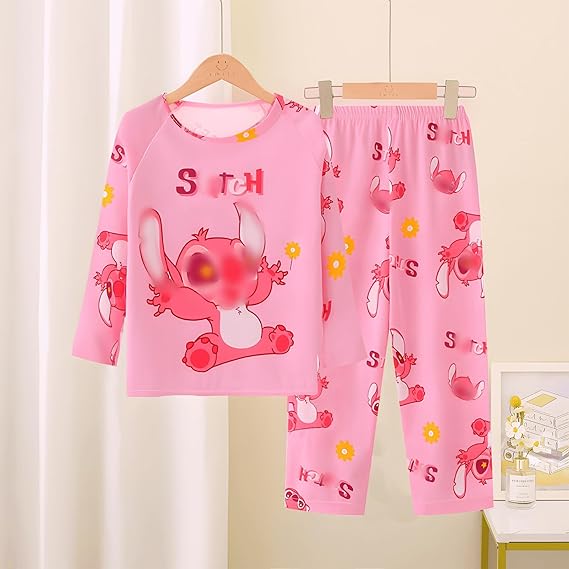 Roze Stitch Pyjama – Kinderpyjama van Katoen (Maat 1/2 Jaar – 90 cm)
