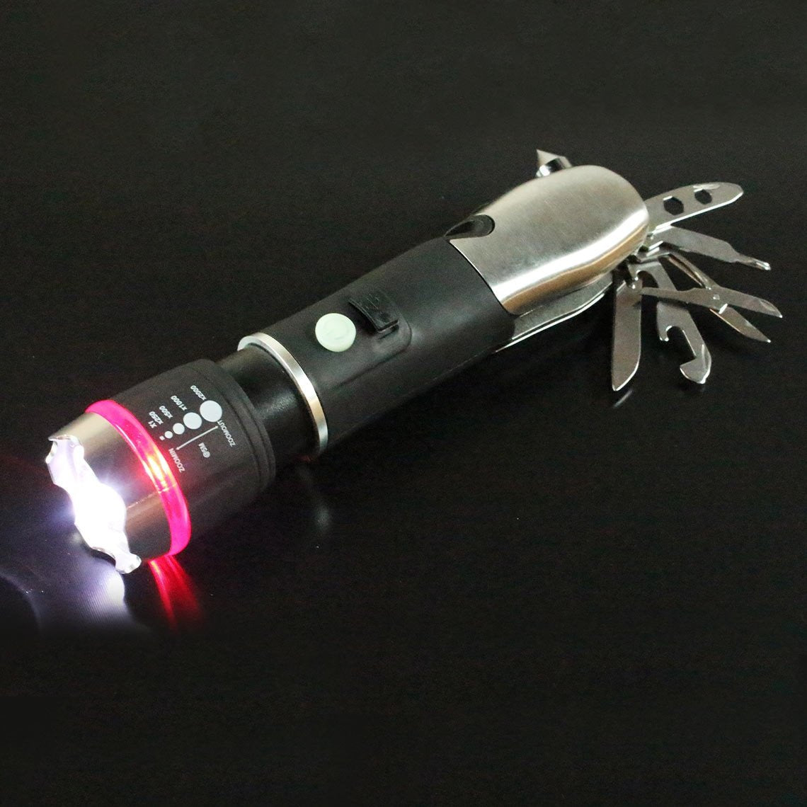 Panta Safe Guard LED Zaklamp - 300 Lumen Lichtsterkte - Ingebouwd Noodhulppakket - Oplaadbaar via USB - Water- en vuilafstotend