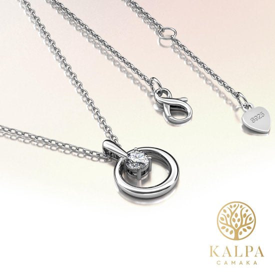 Yolora Dames Ketting met Ronde Hanger - Kalpa Camaka Kristal - Zilverkleurig - 18K Witgoud Verguld - Vrouwen Collier Zilver - Sieraden - Halsketting - Luxe Giftbox - Geschenkdoos - Cadeau doos - Exclusieve Geschenkverpakking - Mooie Cadeauverpakking