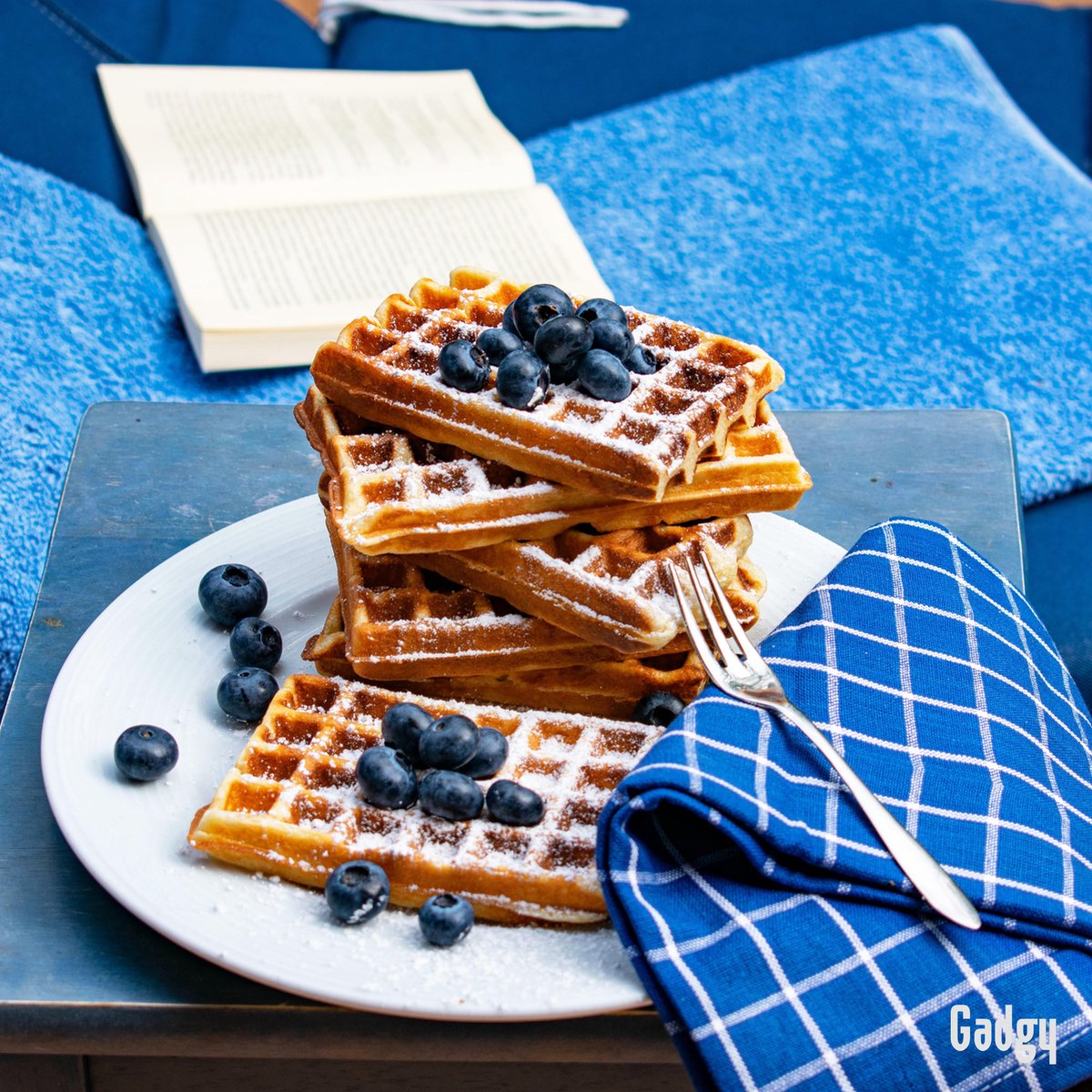 Gadgy Wafelijzer Voor 4 Wafels - Kunststof - 27.5x20x11 cm - Antiaanbaklaag - 1200 W - Wit