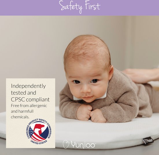 Yunioo Opvouwbaar Verschoonkussen | Aankleedkussen | Luier Verschoonmat | Universeel Matras voor Verschoonmand, Mozesmand, Kinderwagen en Wiegje | Met Ultrazachte, Waterafstotende en Afritsbare hoes | Steun een goed doel | 74 x 38 x 3 cm