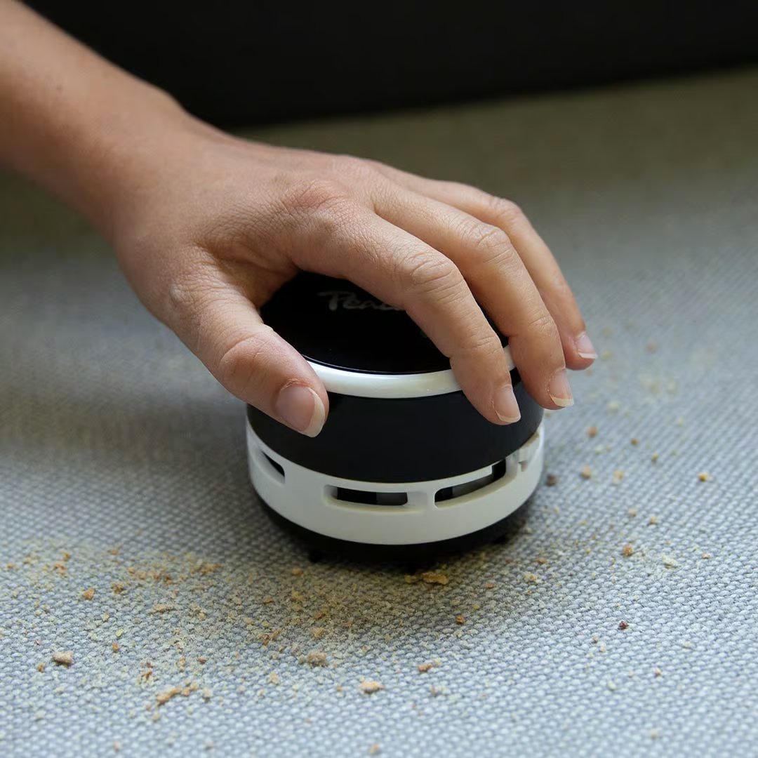 Livington Mini Tafelsauger - Draadloos Gebruik - Compact Formaat - Eenvoudig Schoon te Maken