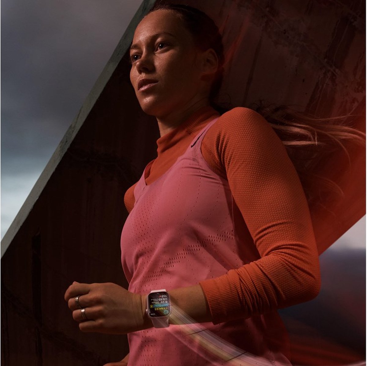 Apple Watch Series 9 - 45mm - Midnight Aluminium Case with Midnight Sport Band - M/L