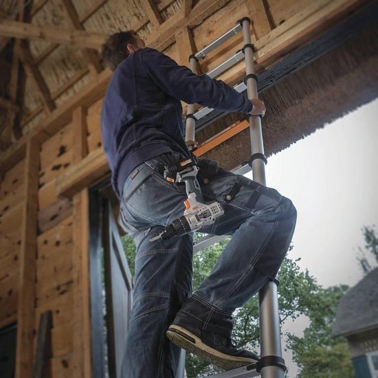 Batavia Telescopische ladder 2.63m - SoftClose & AntiSlip - Uitgeschoven lengte 263cm - Antislip - Gepatenteerde soft-close - Max. belasting 150kg - Werkhoogte 363cm - Giraffe Air