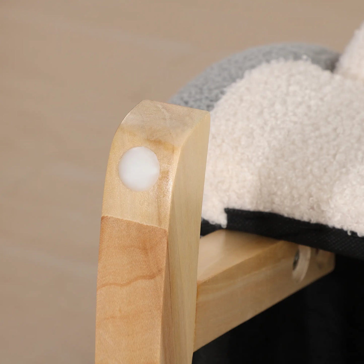 HOMCOM Kinder Schommelstoel – Grijs – 50 x 45 x 44 cm – Comfortabele Stoel met Zachte Bekleding en Stevig Houten Frame
