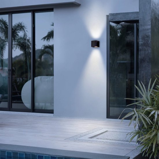 Reach Up&Down Muurlamp Zwart kubus met LED