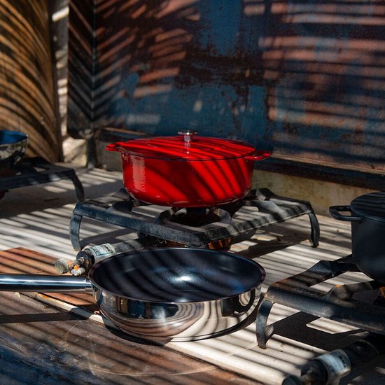 Combekk Gietijzeren Braadpan Ø28cm - 100% Gerecycled - PFAS vrij - Geschikt voor Inductie - 5,3L -Rood