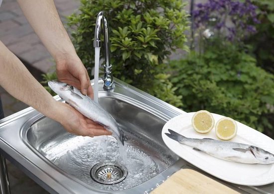 Camping/Outdoor Inox tafel met gootsteen lavabo en kraan 100x77x50cm