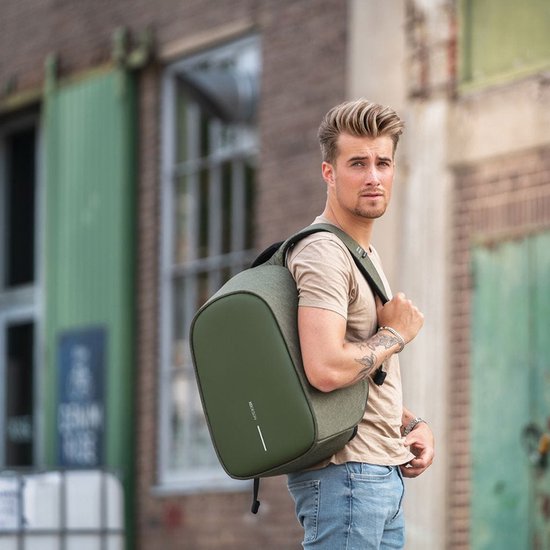 XD Design Bobby Hero Regular - Anti-Diefstal Rugzak 18 liter - Groen