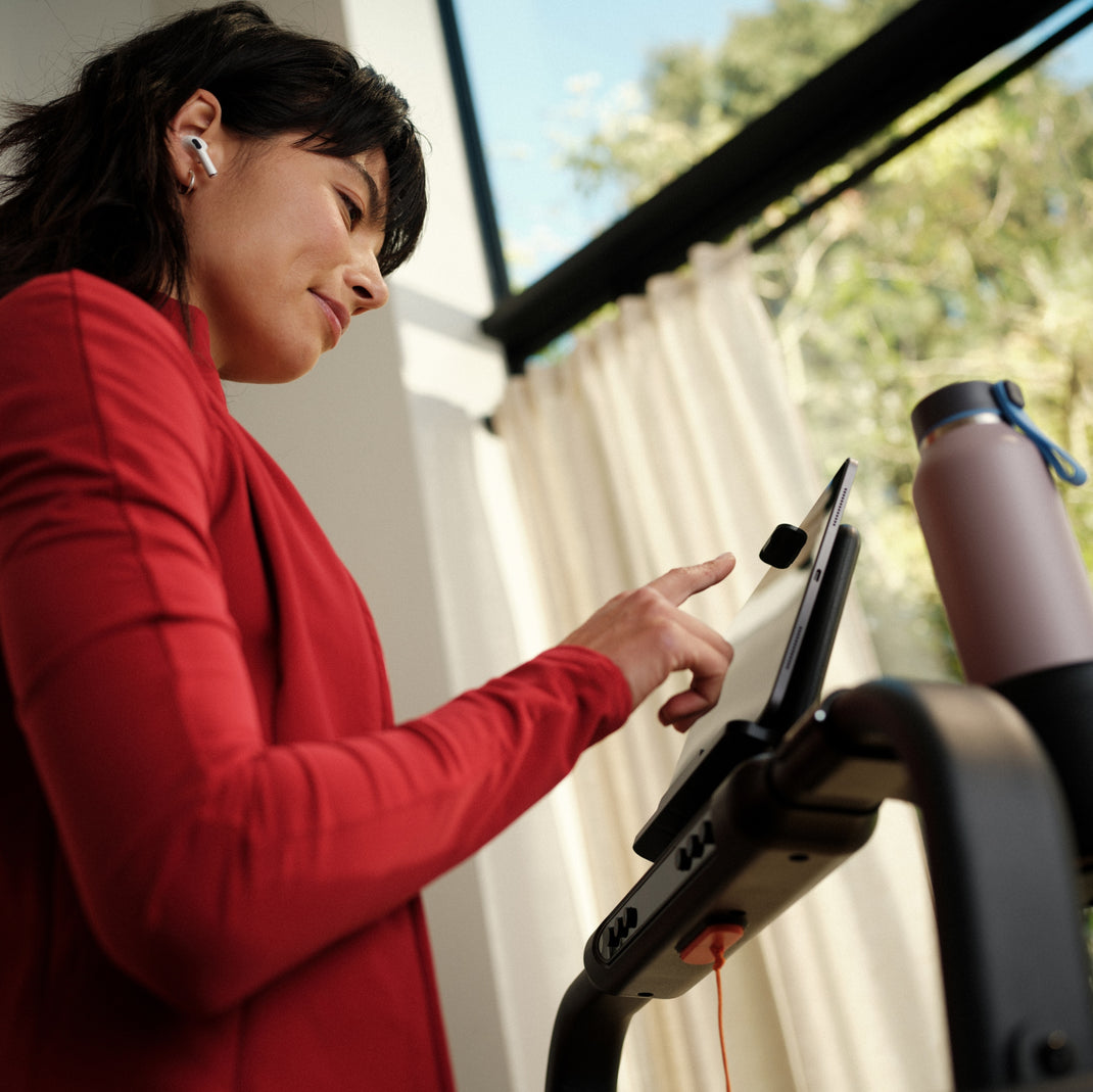 Moov Tablet- en Smartphonehouder - Kantelbaar - Voor Walk en Run Loopbanden