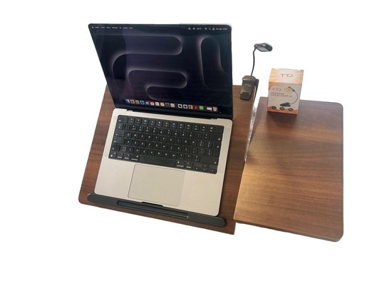TTD® Premium Bijzettafel op Wieltjes - Laptoptafel Verstelbaar - Bedtafel op Wielen - Laptopstandaard - Verstelbaar in Hoek en in Hoogte - Donkerhout - Links