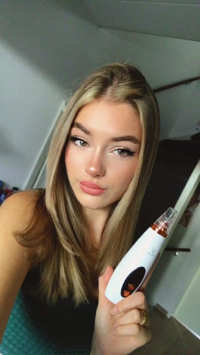 TibaGoods Premium Blackhead Remover I Poriënreiniger met 6 Opzetstukken Mee eters verwijderen | Acne | Comedonenlepels | Huidverzorging