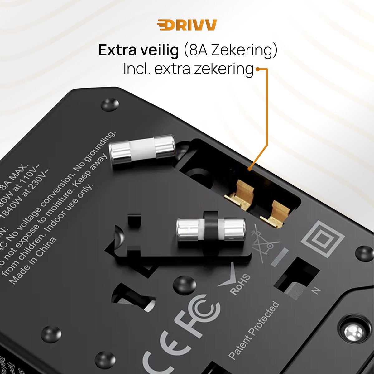Drivv. Universele Wereldstekker - 4x USB & 1x USB C Fast Charge Travel Adapter - Reisstekker Amerika / Engeland / UK / Canada / Afrika/ Japan / Mexico / Thailand / Zuid Amerika - Type A, B, C, E, F, G, I, J, L, N - 150+ Landen - Reisadapter - Zwart