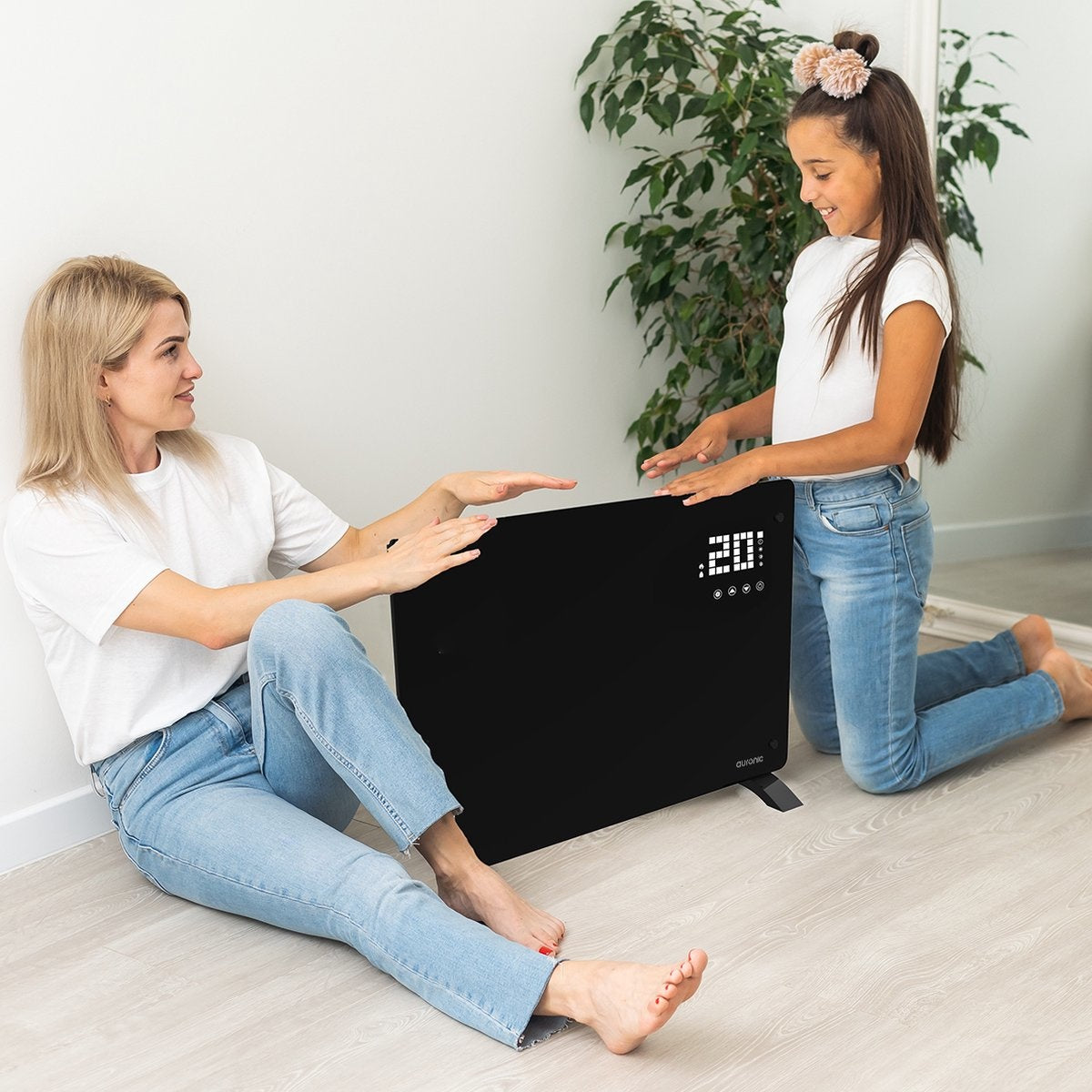 Auronic Elektrische Kachel – Convectorkachel met Thermostaat en Afstandsbediening - Paneelverwarming - tot 22 m2 - 2000W Heater - Zwart