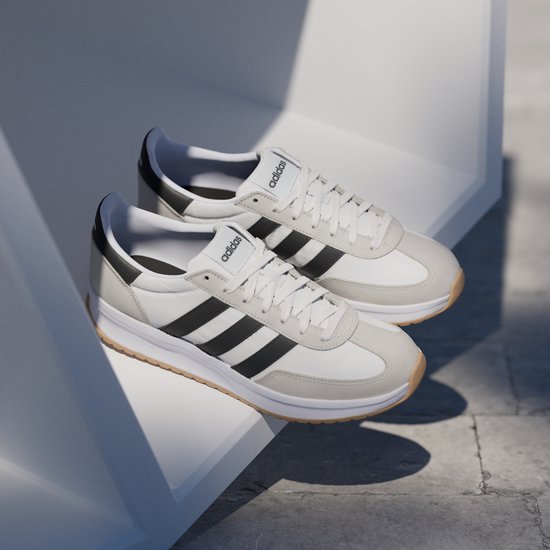 Adidas Sportswear Run 70S 2.0 Schoenen - Unisex - Wit