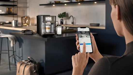 Siemens EQ700 Volautomatische espressomachine - 2,4 l - Zwart en zilver