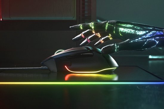 Razer Basilisk V3 - Gaming Muis - RGB - Programmeerbaar - 26.000 DPI - Zwart