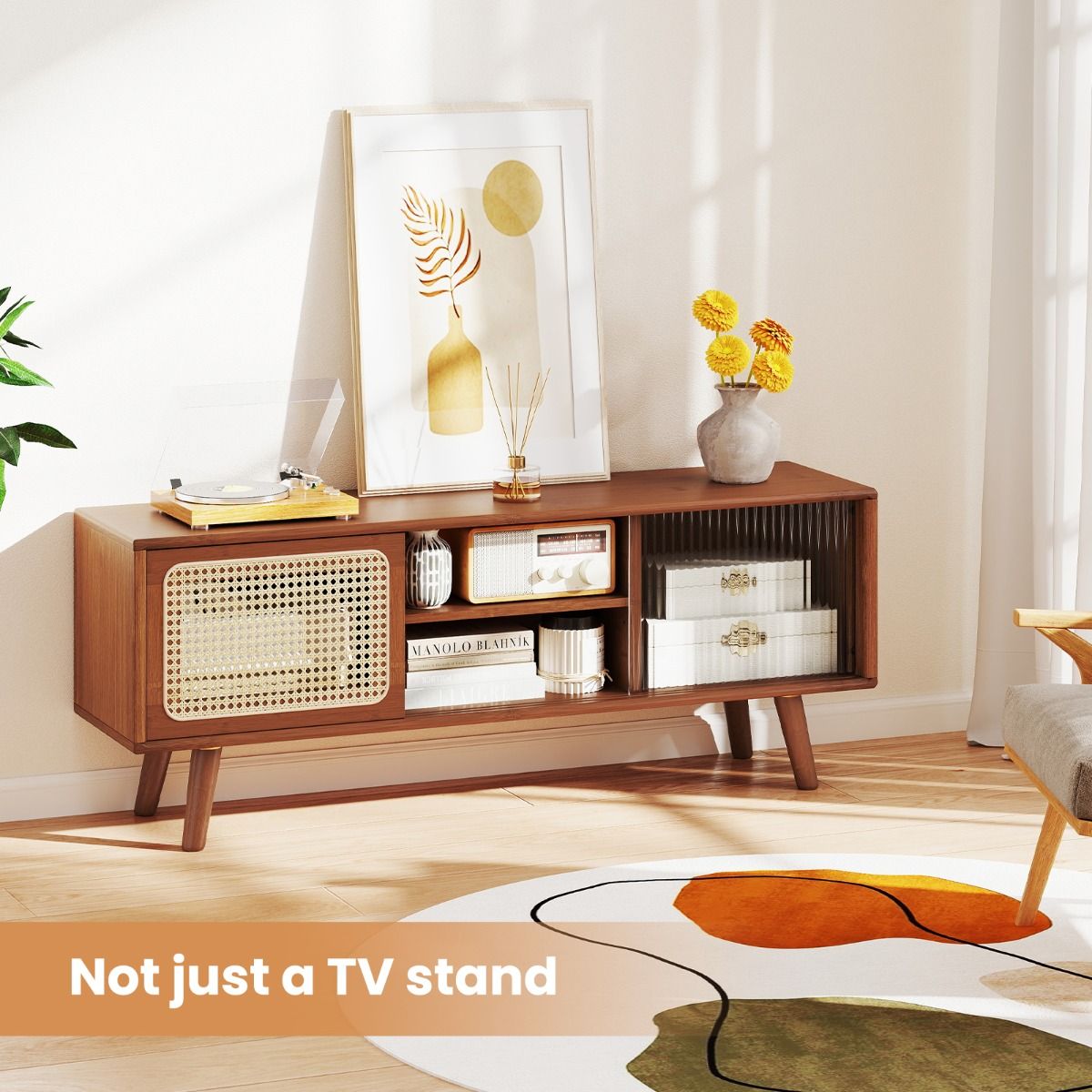 Coast TV-meubel - bamboe met rieten en glazen schuifdeur - verstelbare plank - bruin - 120,5 x 31 x 45,5 cm