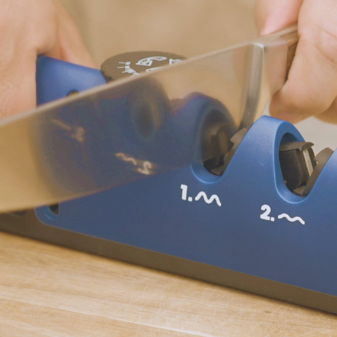 Livington BladeStar 3-in-1 Messenslijper - Instelbare Slijphoek - Drie Fasen Systeem - Voor Messen en Scharen