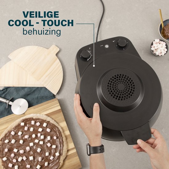 Princess 115005 Pizzaoven - Pizzamaker en oven - Regelbare thermostaat en timer - 1200W - Keramische pizzasteen - 410 graden - diameter 30cm - Zwart