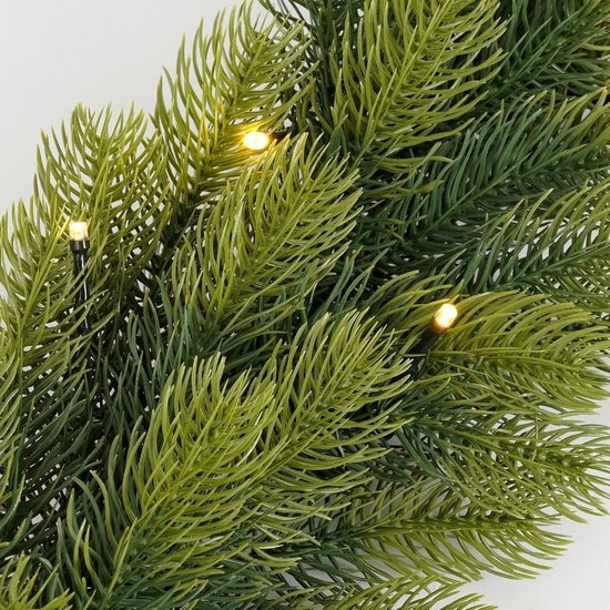 Black Box Trees Nagoya Guirlande met LED Verlichting - Kerstversiering voor Sfeervolle Decoratie - Kerstslingers met 30 Warmwitte LED's - Decoratie voor Binnen - 180 x Ø20 cm - Groen