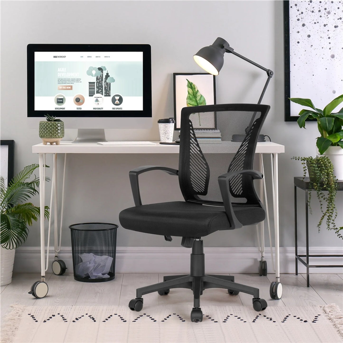 Yaheetech Bureaustoel Ergonomisch – Voorzien Van Ademende Meshstof En Schommelfunctie En Verstelbare Zithoogte – Voor Kantoor En Studeerkamer – Zwart Nylon En Metaal – 60 x 60 x 91-100,5 cm