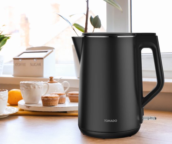Tomado TWK1708B - Waterkoker - 1,7 liter - Dubbelwandig - 2200 watt - BPA vrij - Matzwart