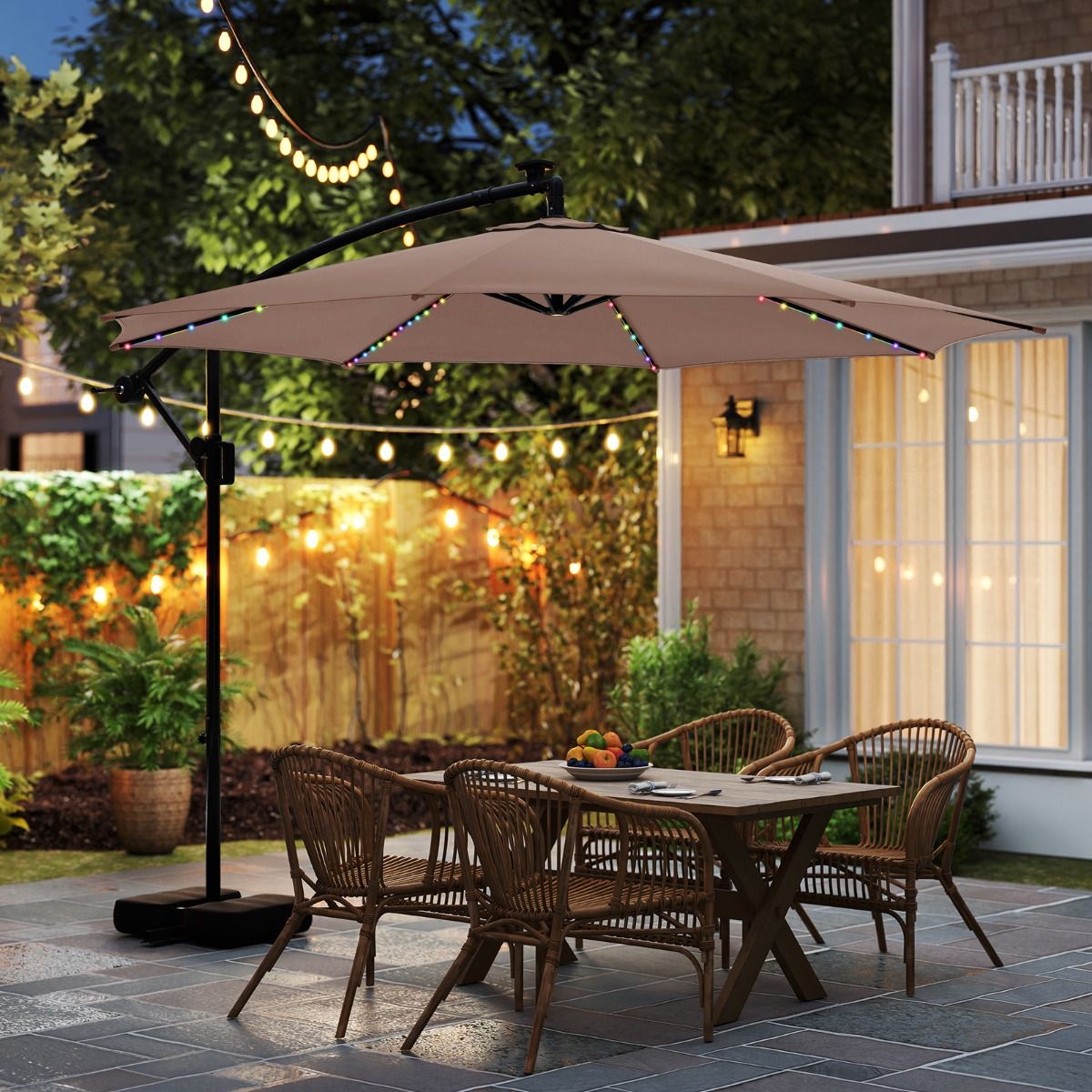 Coast Zweefparasol met LED-verlichting - 9 verlichtingsmodi - met zandzakken en slinger - bruin - 300 x 260 cm