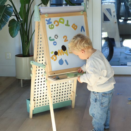 Sunny Mika Activiteiten Ezel – Houten Kinder Ezeltje – Speelezel met Whiteboard, Krijtbord, Magnetisch Bord & Pegboard – Inclusief Papierrol, Magneten, Krijtjes, Eraser, Pegboard Accessoires en meer – Educatief Speelgoed