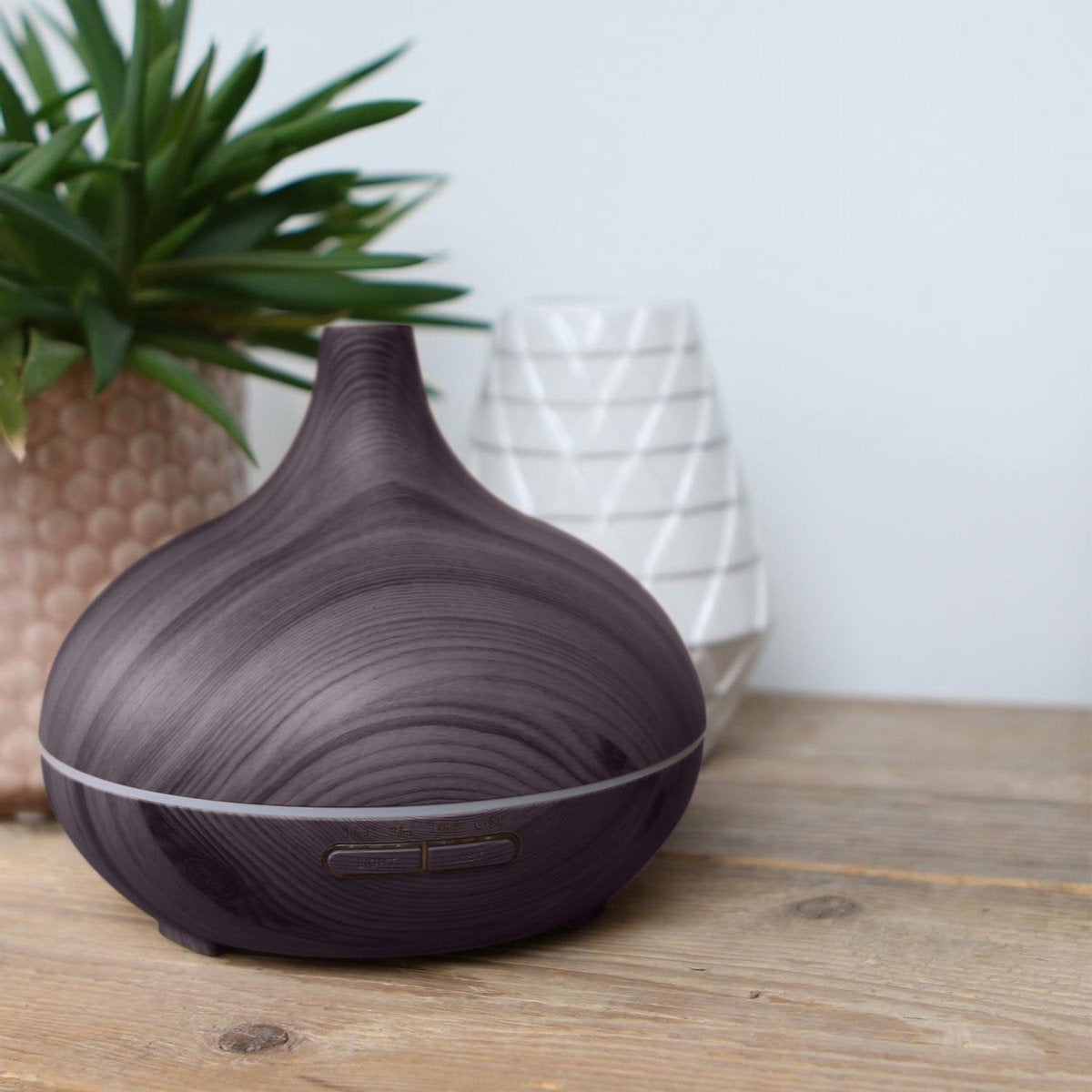 Auronic Aroma Diffuser - 300 ml - Luchtbevochtiger - 7 LED Kleuren - Incl. 2x Olie - Donkerbruin