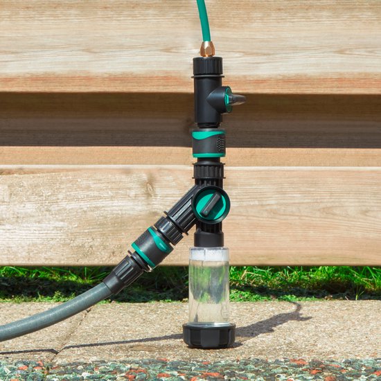 VONROC 3K Full Carbon Telescopische Wasborstel - 7.5 meter - Incl. 5-vlaks borstelkop, 11m waterslang en zeepdispenser