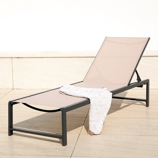 AXI Zane Ligbed Antraciet/bruin– Gepoedercoat stalen frame – Rugleuning met 5 standen – Textileen liggedeelte – 173x62 cm