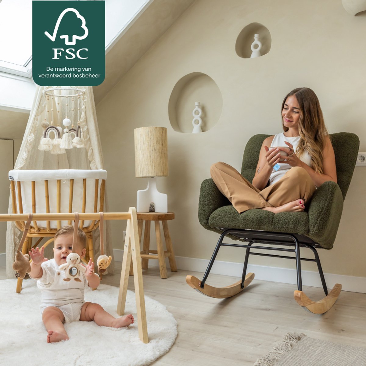 SITTT Noella schommelstoel - donker groen - 70x96x97 cm - relaxstoel & babykamer fauteuil