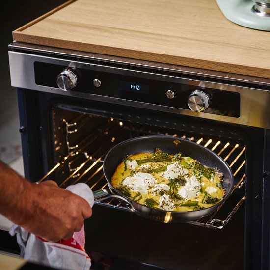 KitchenAid RVS Koekenpannenset 3-delig 20/24/28cm - PFAS-vrije antikleeflaag - Pannenset inductie - Keramische pan - Ovenbestendig tot 220°C - Zilver