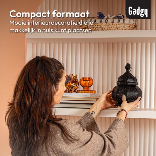 Gadgy Oosterse Lantaarn - Marokkaanse Lantaarn Windlicht - Decoratie voor binnen - Tafellamp - Waxinelichthouders Woonkamer - Theelichthouder Cadeau - Metaal 26x18 CM