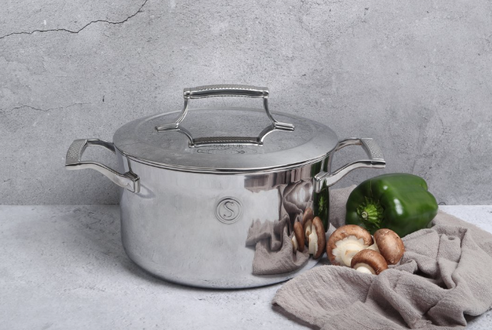 Saveur Selects Voyage Kookpan met Deksel - Tri-Ply RVS - 22 cm