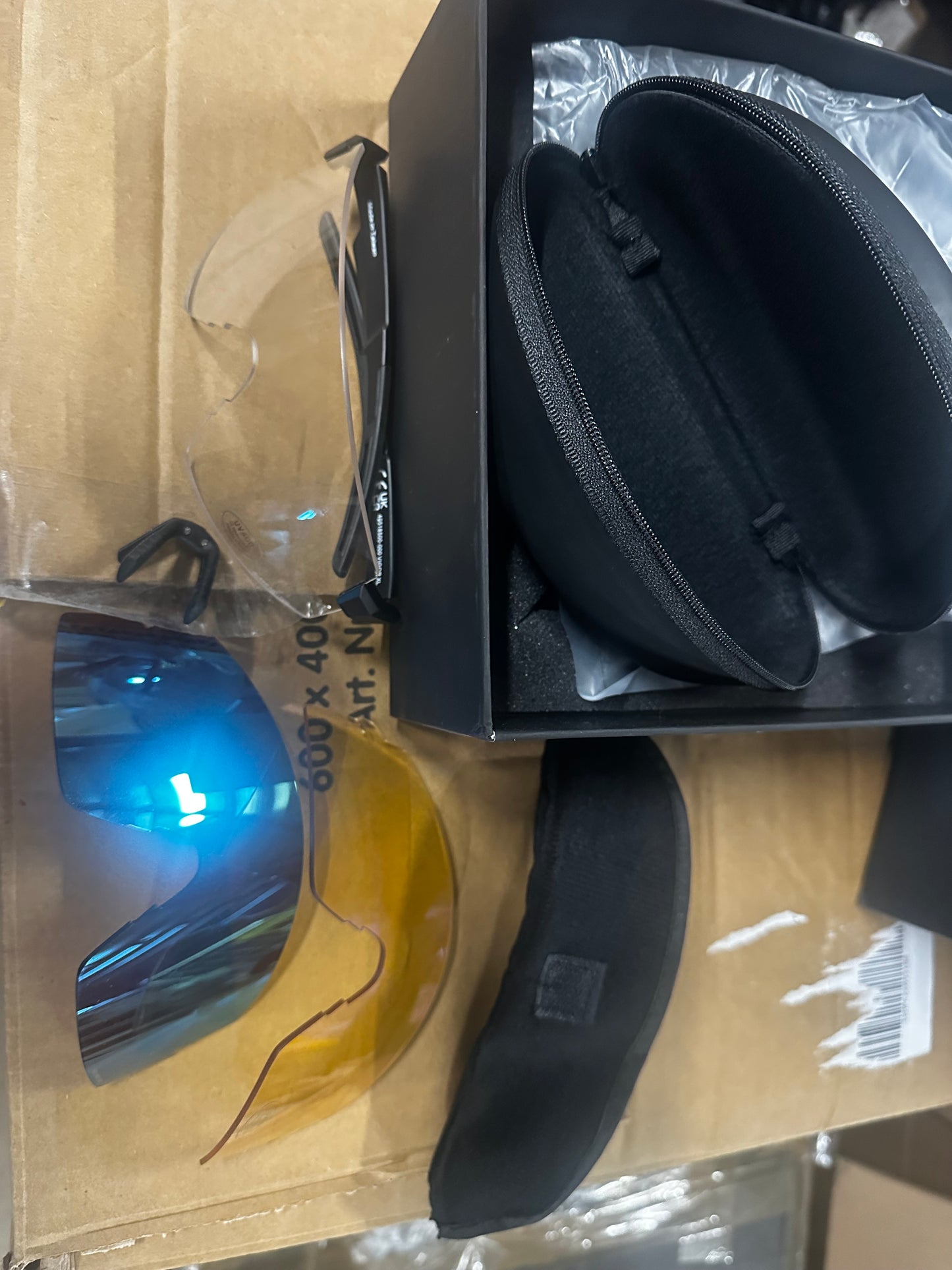 AGU Vigor XL HDII Bril Unisex - Zwart - Anti Fog en Hydrophobe behandeling - UV400 - 2 extra lenzen - Anti-allergeen Oorpootjes - Inclusief Opberghoes