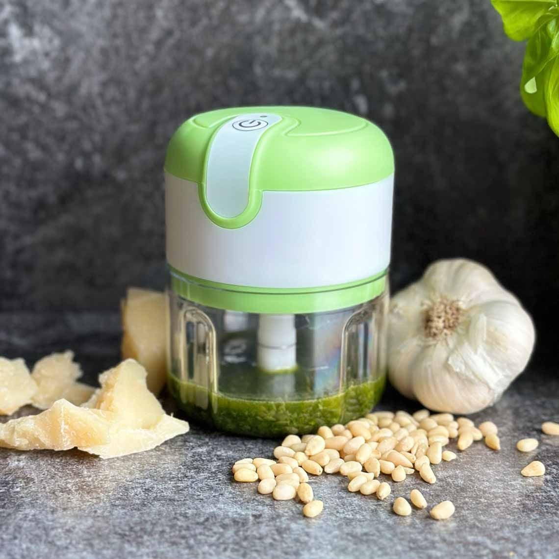 Livington 3 Seconds Chopper - Compact Ontwerp - Krachtige RVS Messen - Oplaadbaar via USB - Eenvoudige Eenhandige Bediening
