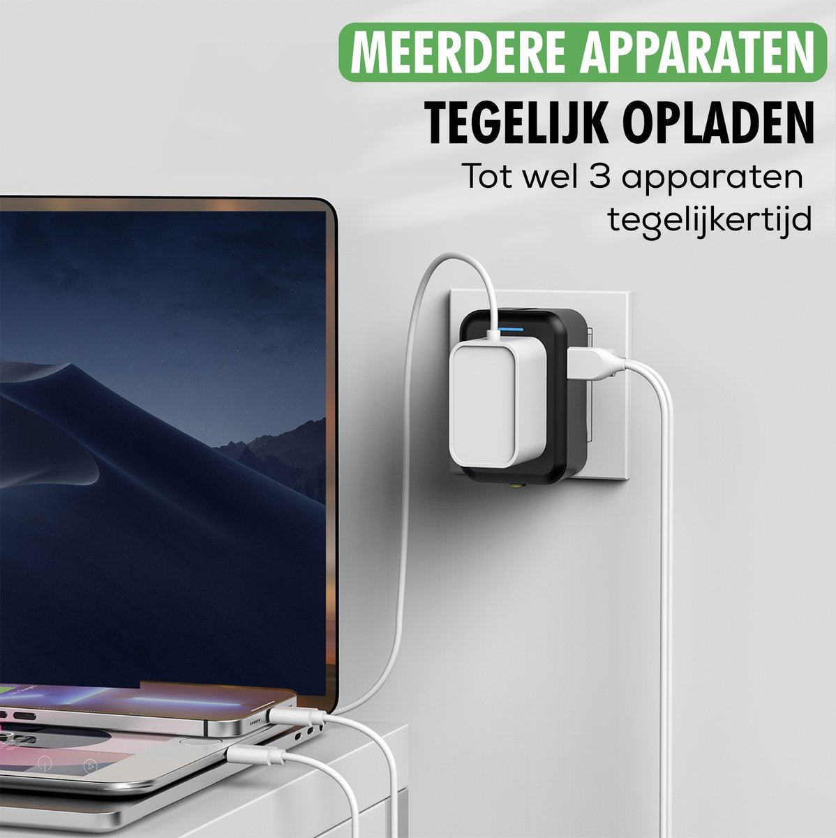 TravelHawk Universele Wereldstekker Zwart - USB-C & USB Poort - Voor 150+ Landen - Compact 7,5 x 5 x 3,5 cm