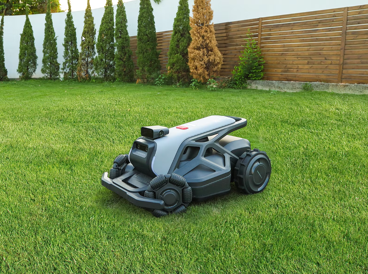 Airseekers Tron 360 - AI Gestuurde Maairobot - Automatisch Opladen - Helling tot 31° - Zilver Met Zwart