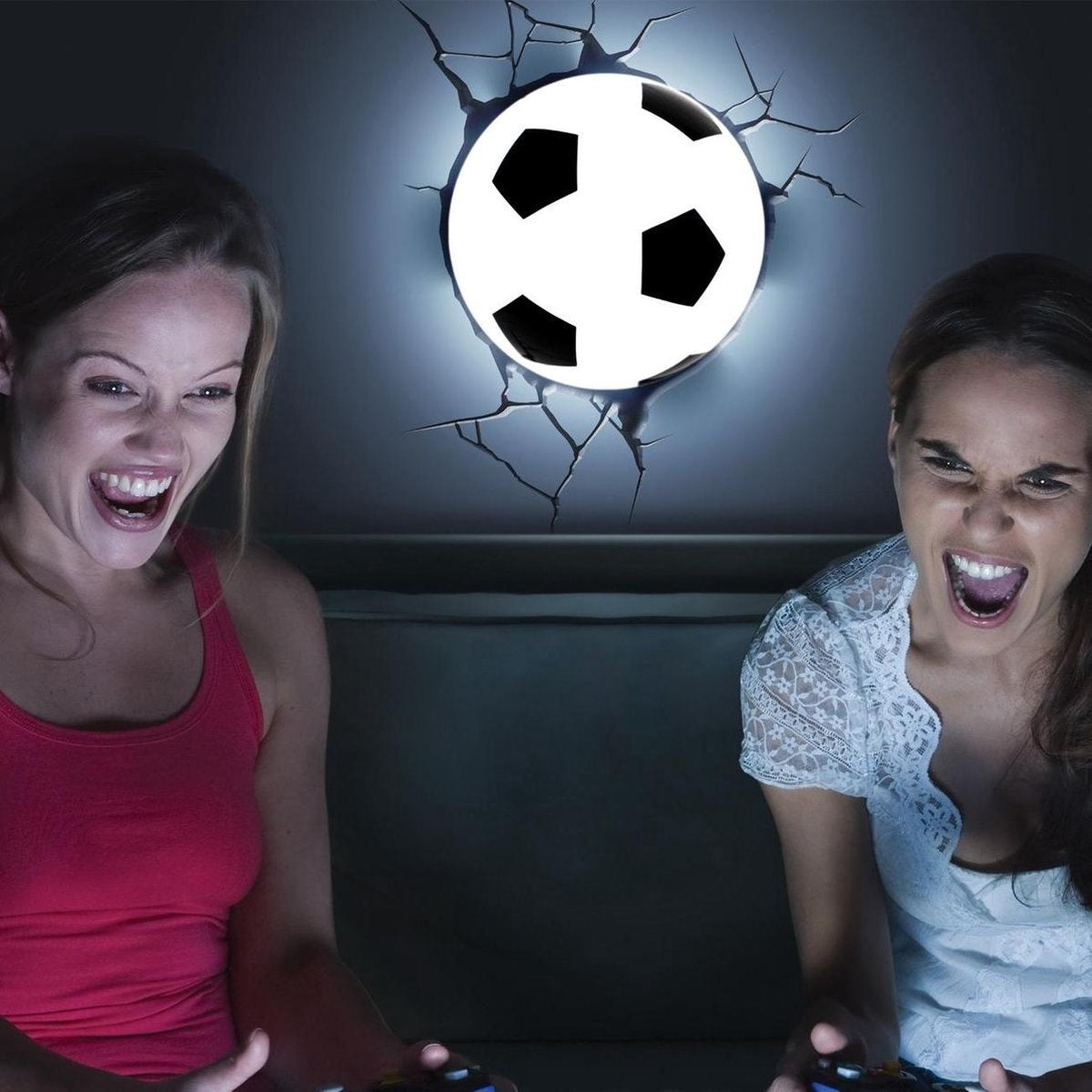 Gadgy Voetbal Nachtlampje Kinderen - Wandlamp Nachtlampje Kinderkamer met Wandsticker - Timer Functie - LED Wandlamp op Batterijen